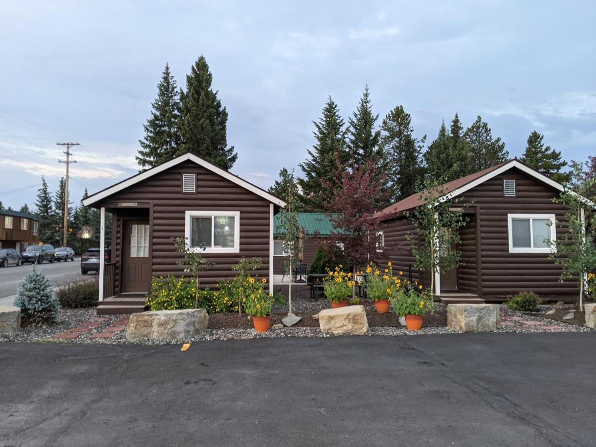 9 Bar W Cabins 웨스트 엘로스톤 외부 사진