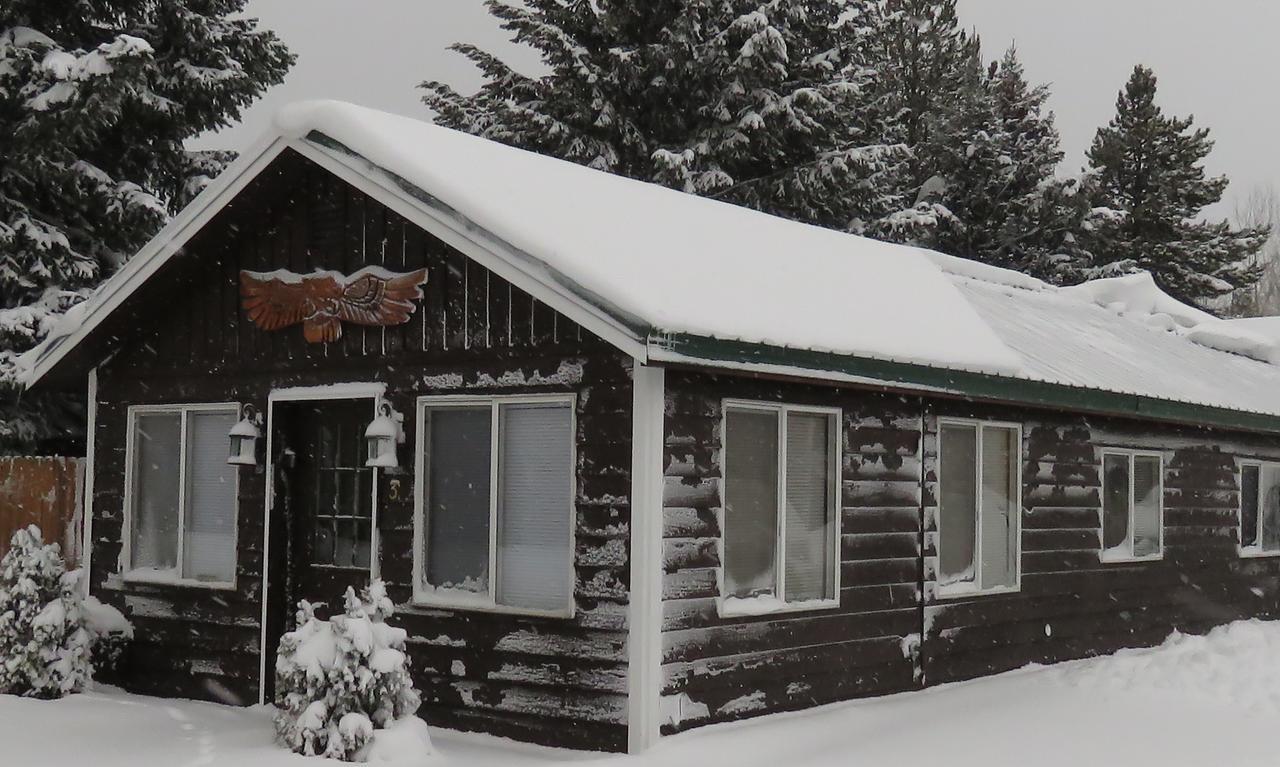 9 Bar W Cabins 웨스트 엘로스톤 외부 사진